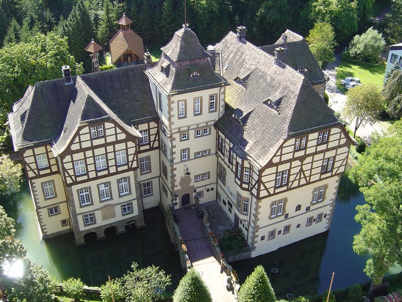 Luftbildaufnahme Wasserschloss Heerse